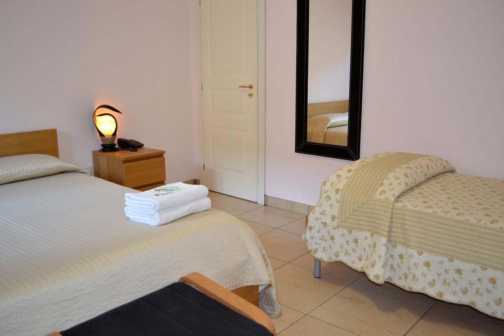 Hotel Acquaplanet ปาแตร์โน ภายนอก รูปภาพ